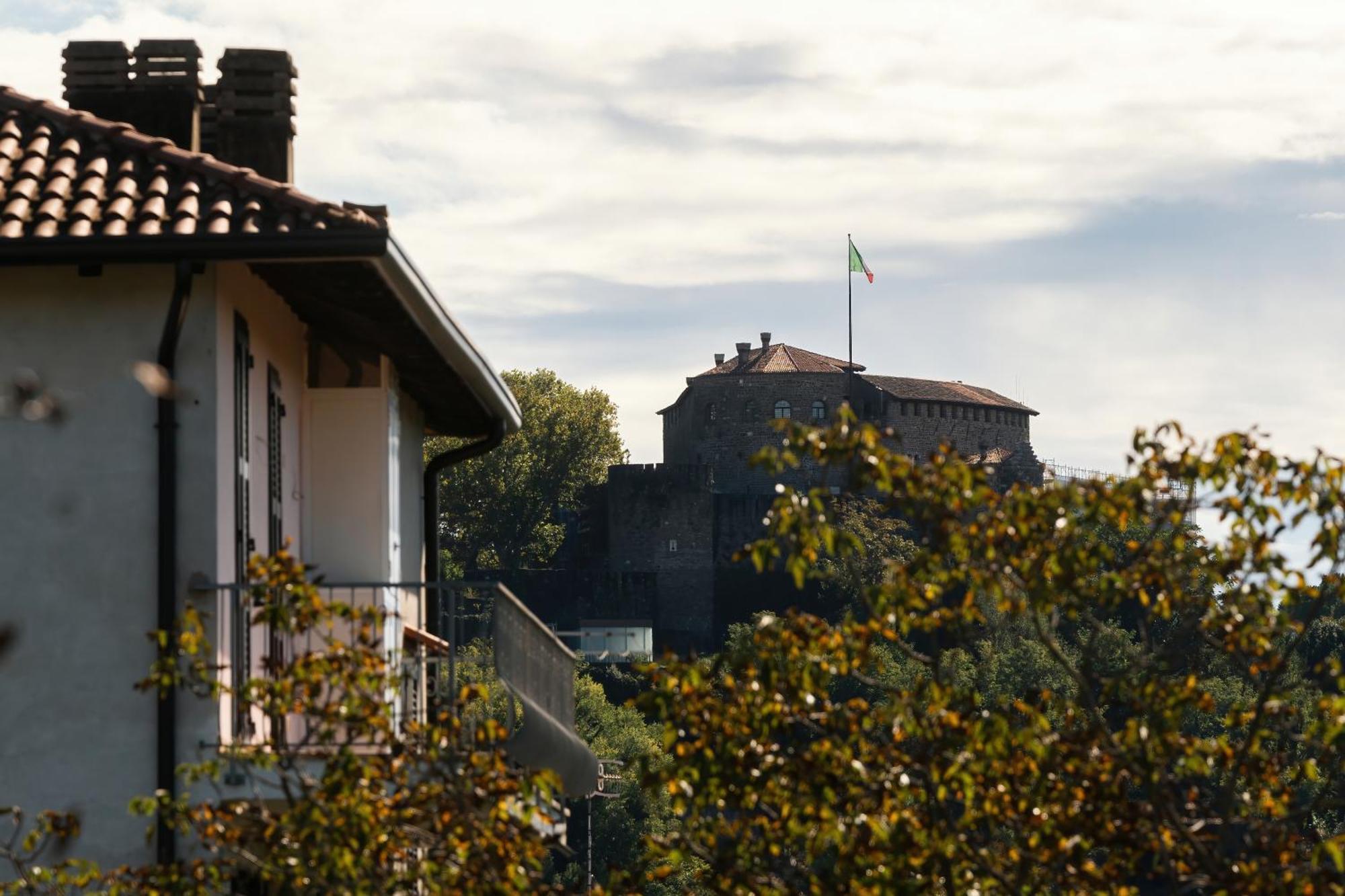 Casa Di Iaio - 90 M2 Apt With Free Wi-Fi, Netflix, Home Cinema & Parking Gorizia Exterior foto
